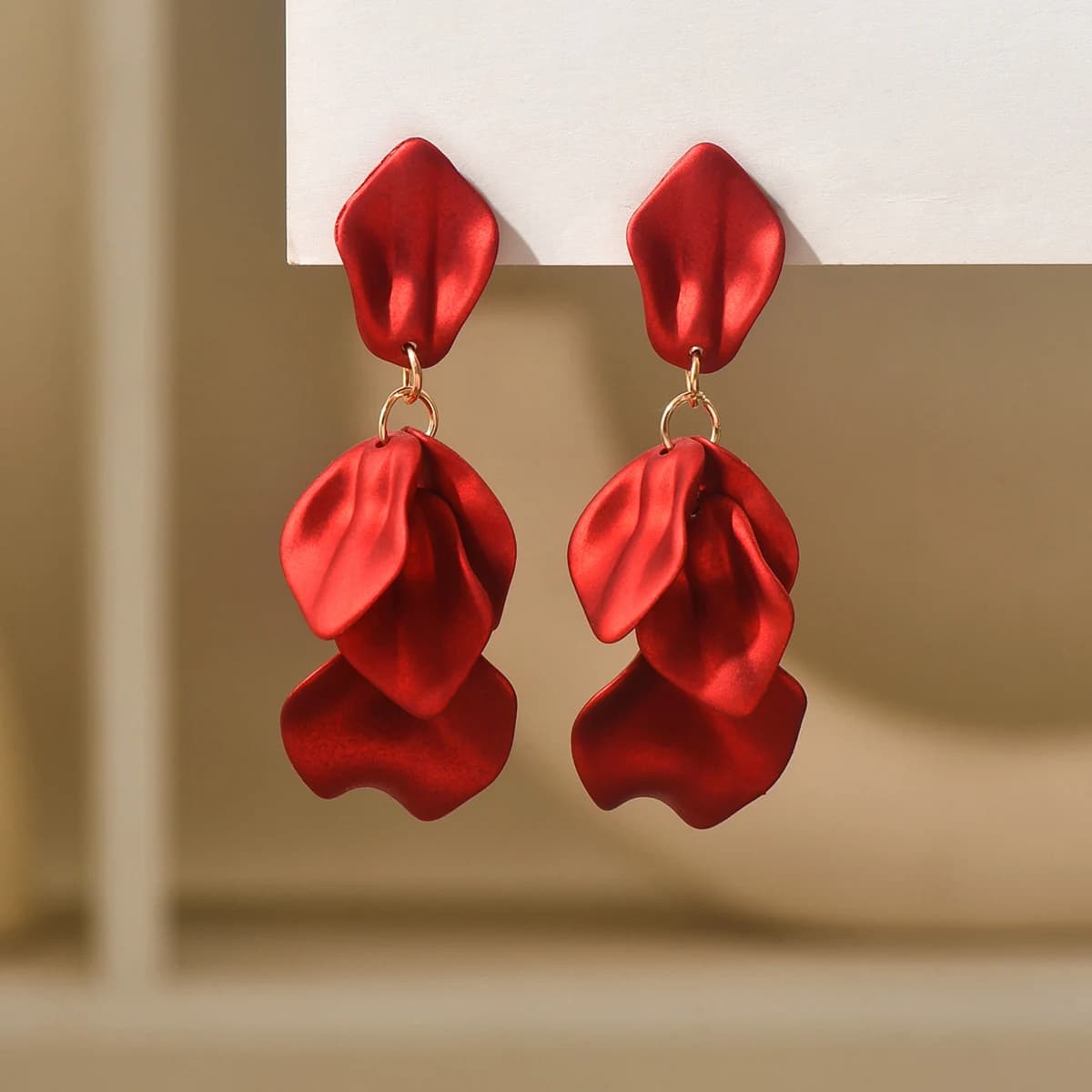 Light Luxury Matte Petal Tassel Earrings for Women Fashion Blue Drop Earring Personality All-match Jewelry Female