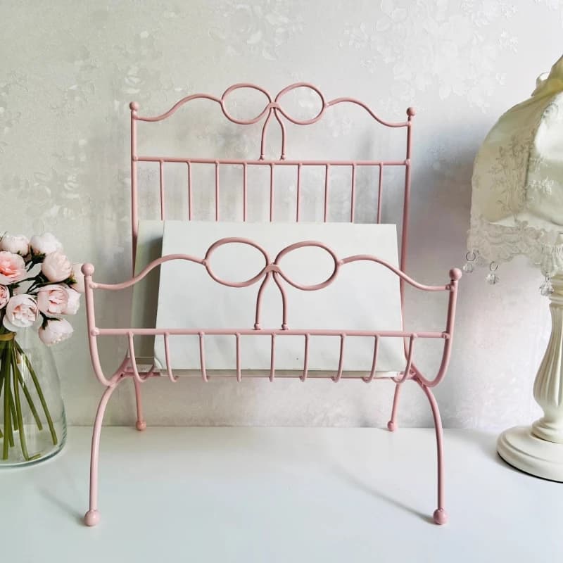Girly Bow-shaped Metal Magazine Rack Dopamine Color Bookshelf for Bedroom Aesthetic Desktop Display Stand Pink Storage Rack