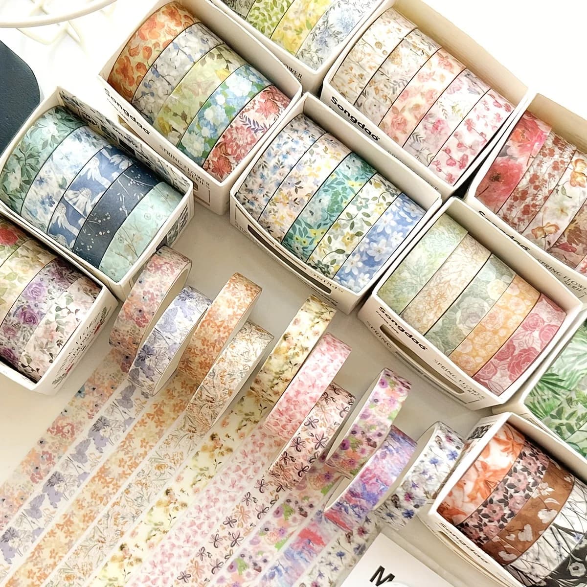 5 Rolls of Boxed Romantic Flower Handbook Tape, Cute DIY Fresh Decorative Washi Tape for Students, a Must-Have Gift for Students