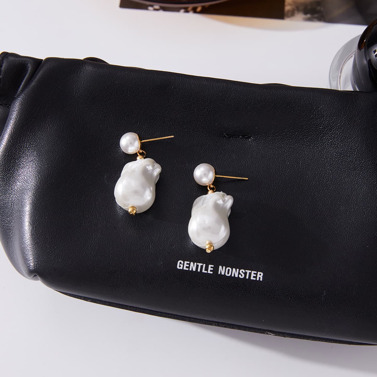 Céleste Earrings Violina 18K Gold view 2