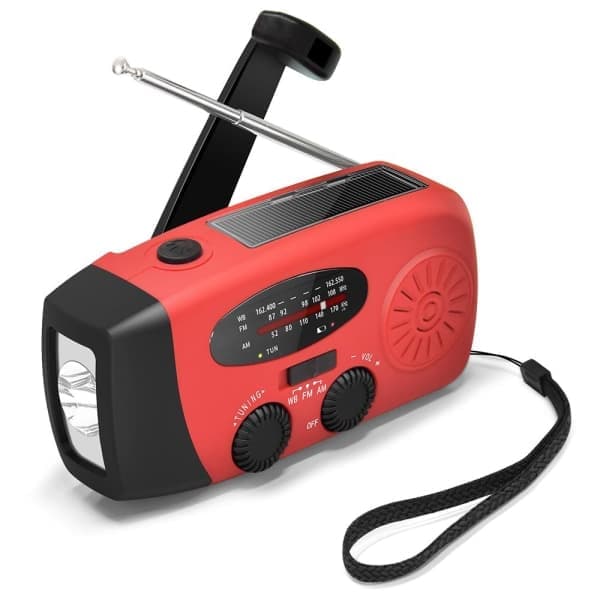 Handvevad radio med solpanel, ficklampa och 2000mAh powerbank; röd SOS-funktion.