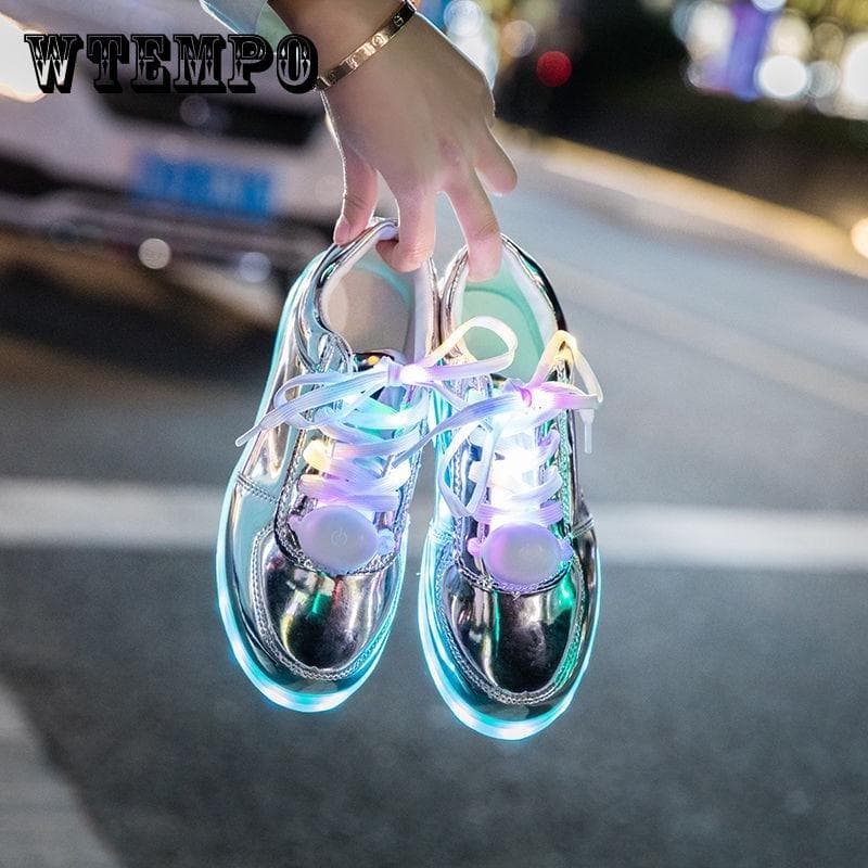 Storlek 35-44 Skor med lampor USB Charge Luminous sneakers med lätta skor Luminous sneakers för män Dam Krasovki med bakgrundsbelysning Luminous