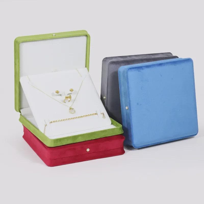 Crown Pearl PU Smyckeskrin för Halsband