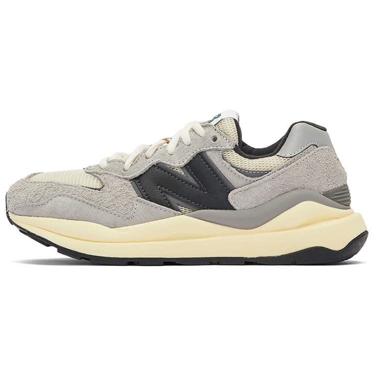 New Balance 57/40 Grå Vit Svart Unisex Sneakers M5740RG cm