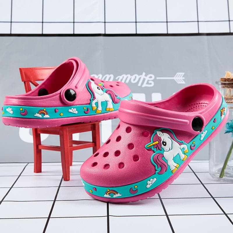 TWINFLAMES New Kids Unicorn Dinosaur Trädgårdsskor Strand Platta Sandaler Tofflor Barnsandaler Antisladd Slipper Sommar Hålskor cm rosa