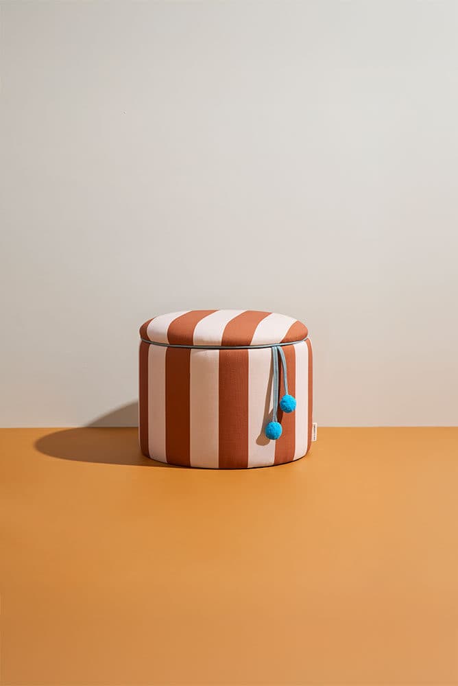 Sittpuff cylinder med förvaring brun