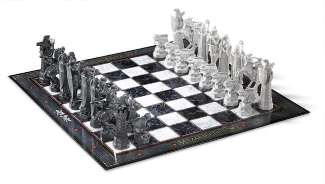 Harry Potter: Wizard Chess Set