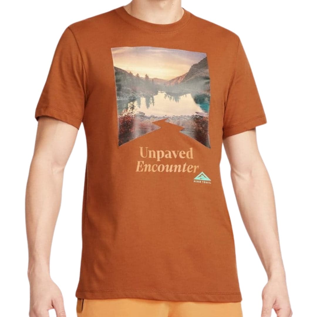 Nike Mountail Trail Logo Brun T-shirt
