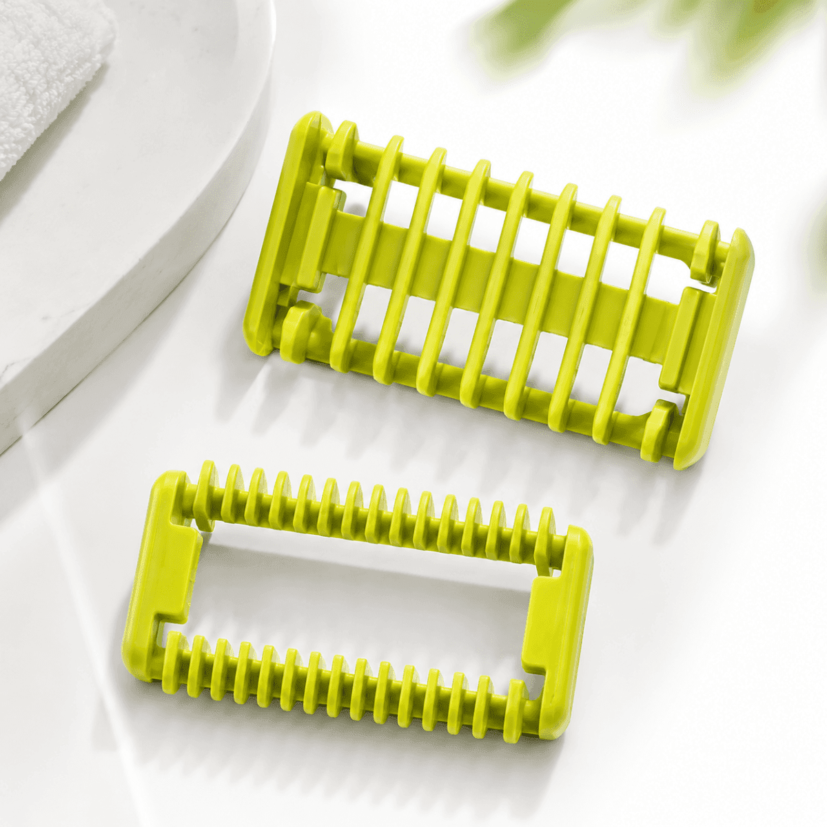 OneBlade Body Kit – Skin Guard & Body Comb