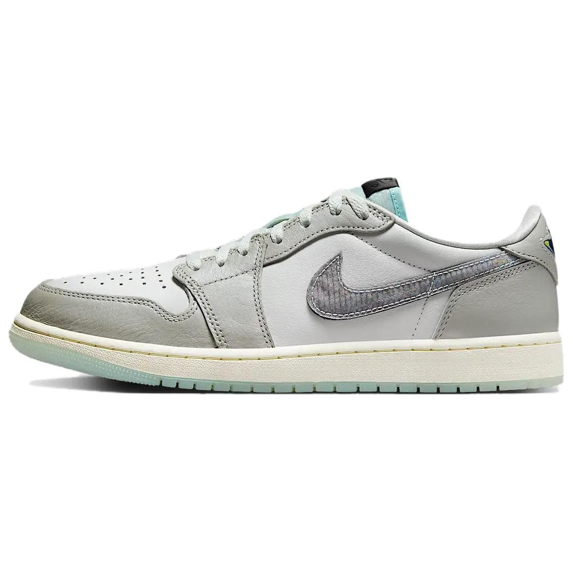 Air Jordan 1 Retro Low OG Year of the Snake Herrsneakers Grå Summit-White Photon-Dust HF3144-100 cm