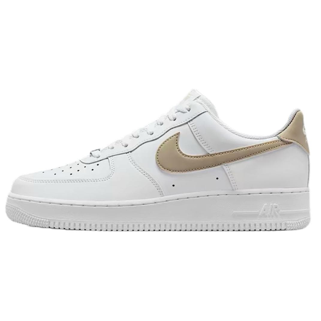 Nike Air Force 1 07 Classic Comfort Sneakers Herr Sneakers Vit FJ4146120 cm