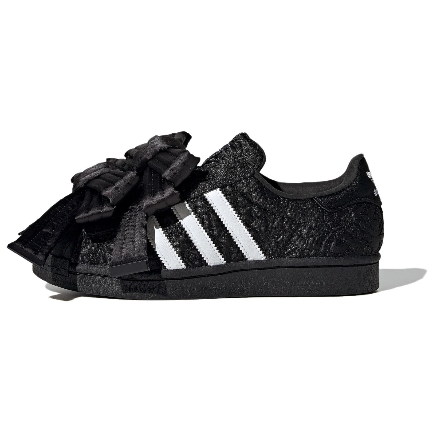 Caroline Hu x adidas Superstar Svart Vit Dam Sneakers Core-Black Cloud-White JR7978 cm