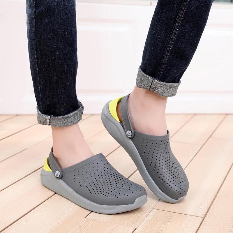 Ny ankomst Strand Sandaler Träskor Sommar Casual Skor Unisex Sommar Herr Flats Hålskor Herr Badtofflor Sandaler cm grå färg