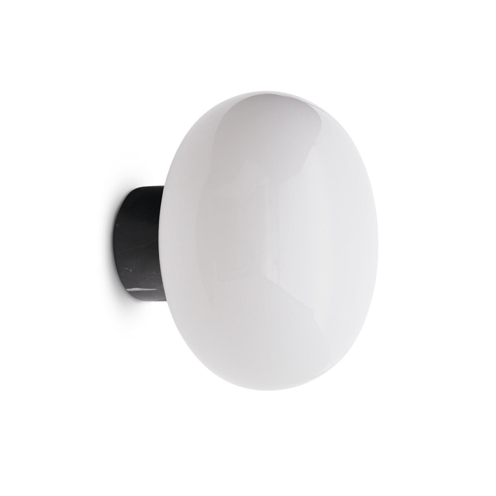 Karl-Johan vägglampa, vit marmor och glas, Ø 23 cm – New Works - Badrum - Design - Rund