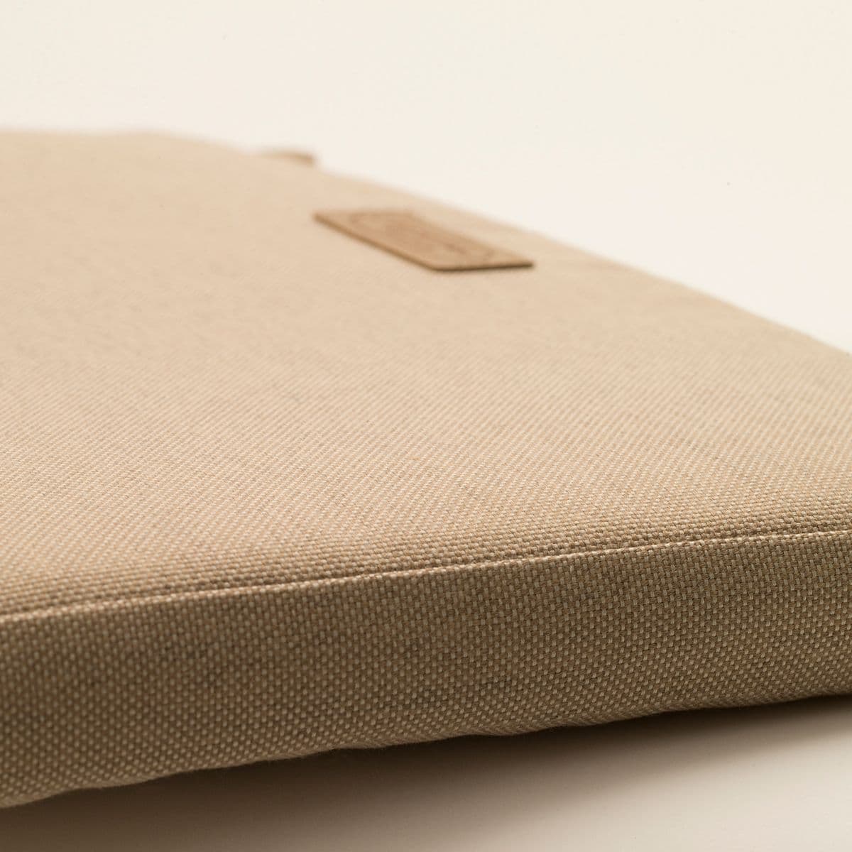 Grythyttan Stålmöbler, Dyna A3 Pall Beige