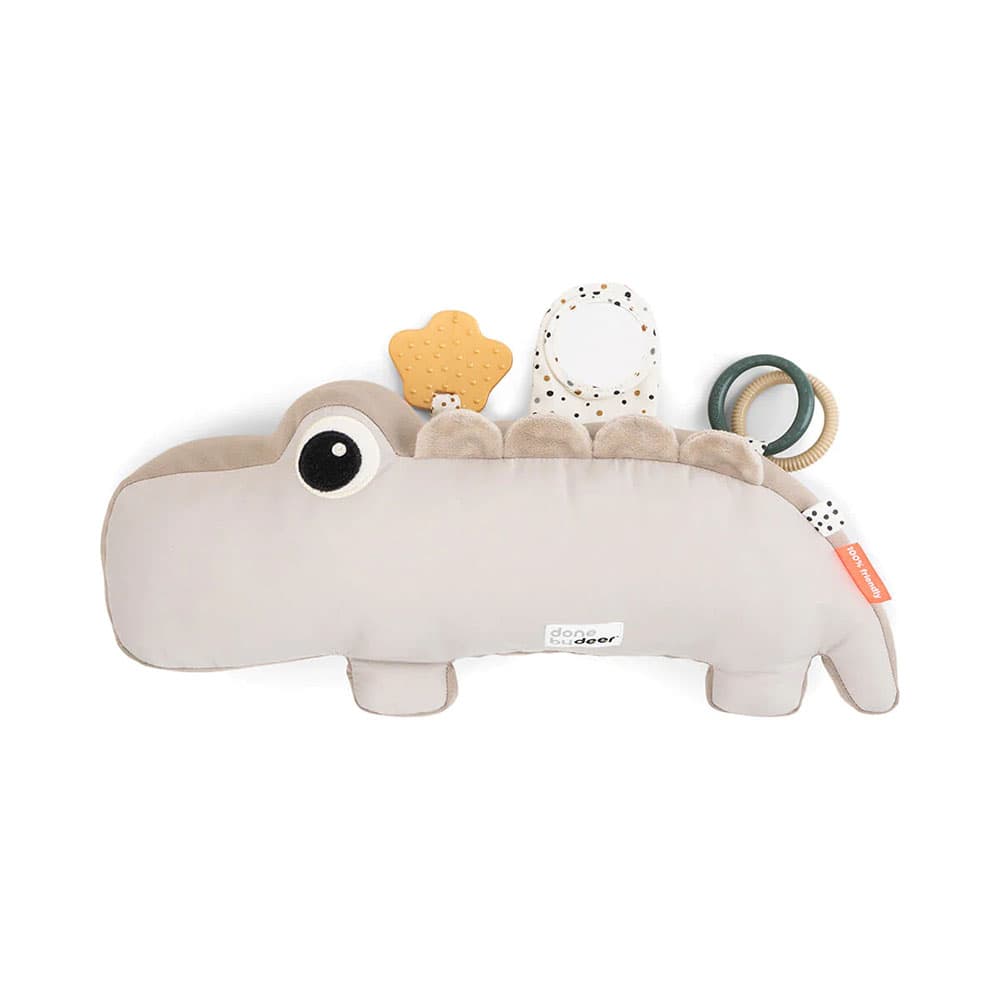 Done by Deer Tummy time aktivitetsleksak Croco Sand